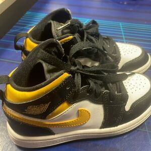 Only worn a handful of times. Still BRAND NEW condition. Boys size 12